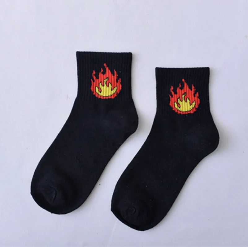 

2018 New Harajuku Funny Trendy Unisex Students Cotton Socks Fire Flame Print Casual Daily Sock 1 Pair