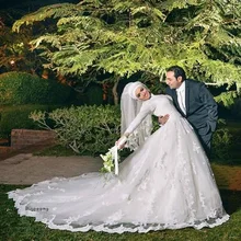 2016 Long Sleeve Muslim Wedding Dresses High Neck with hijab vintage Line White Lace Tulle Court Train Arabic Vestido de Novia