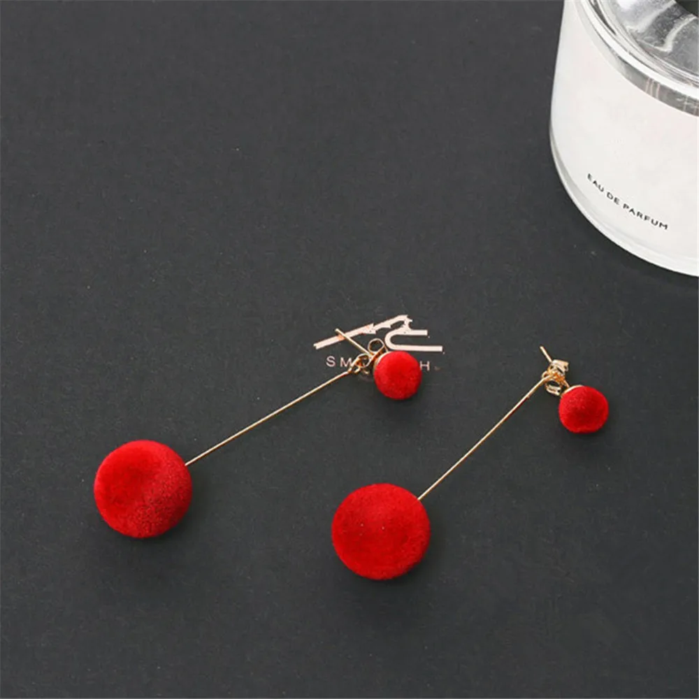 

Fashion Plush Ball Drop Earrings for Women Korean Round Long Tassel Earrings Statement Jewelry Personality Gift Red Black Gray