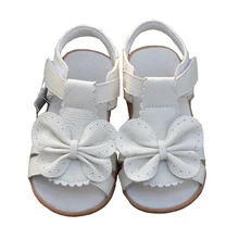 2017 New Summer Enfants Sandales pour Filles En Cuir Véritable Bowtie Princesse Chaussures Enfants Plage Sandales Bébé En Bas Âge Chaussures Blanc