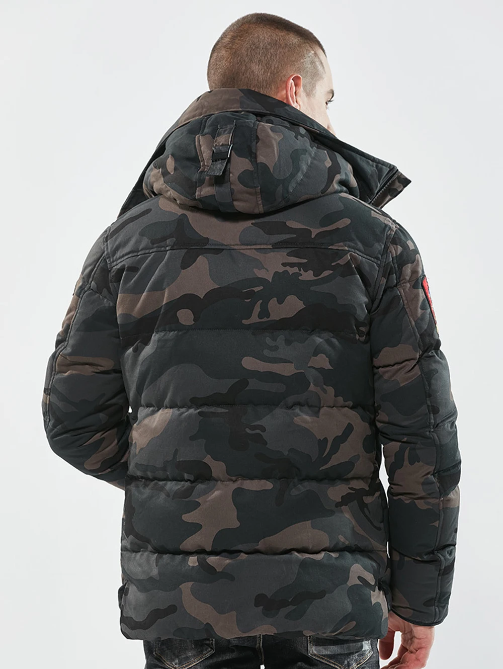 Высокое качество известный хлопок-мягкий модный камуфляж продаем армейский зеленый зимние куртки мужские теплые плотные пальто 3901
