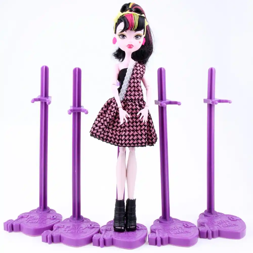 monster high stand