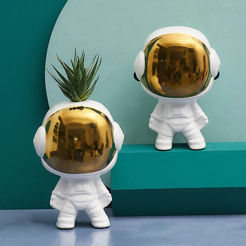 

Astronaut Potted Plant Greening Room Home Decoration Living Room Office Cafe restaurant Desktop Display Christmas Wedding Decor