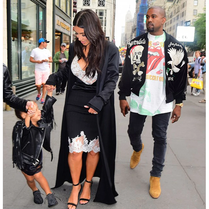 Мужская куртка бомбер Kanye West черная тонкая в японском стиле Харадзюку с вышивкой