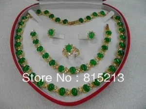 

ddh0654 green jade necklace bracelet earring ring set