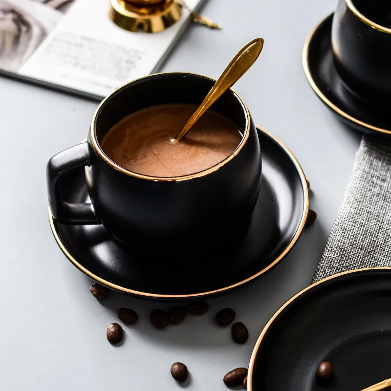 

Dropshipping Ceramic Coffee Cup and Saucer Black Pigmented Porcelain Tea Cup Set with Spoon Simple Phnom Penh Frosted Cup