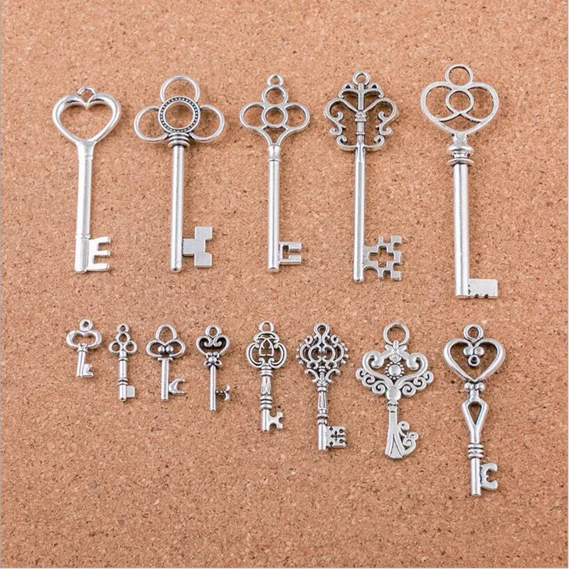 

39pcs Antique Silver Metal Mixed Key Charms Brass Zinc Alloy DIY Handmade Key Shaped Charm Pendant Making Z310