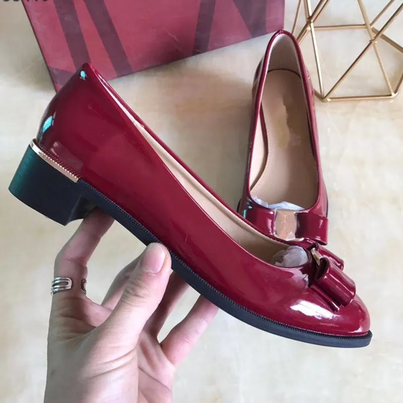 

Fashion bow with round head mid heel women's shoes Large size Wine red, black work shoes Patent leather high heels women pumps