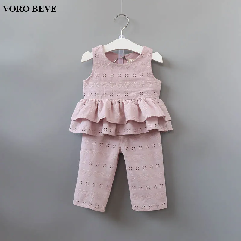 

VORO BEVE 2017 Summer Children Kids Clothes Girls love hollow cake set Embroidered lace Sleeveless Top + Pants Set