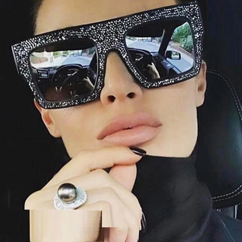 

Classic Shining Square Sunglasses Women Vintage Rhinestones Sunglasses Men Clear Glasses Shades For Female Oculos Feminino UV400