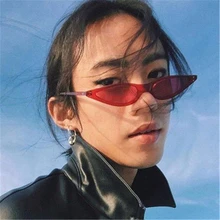 2018 New Cute Sexy Retro Cat Eye Sunglasses Women Black White Triangle Vintage Cheap Sun Glasses Female UV400