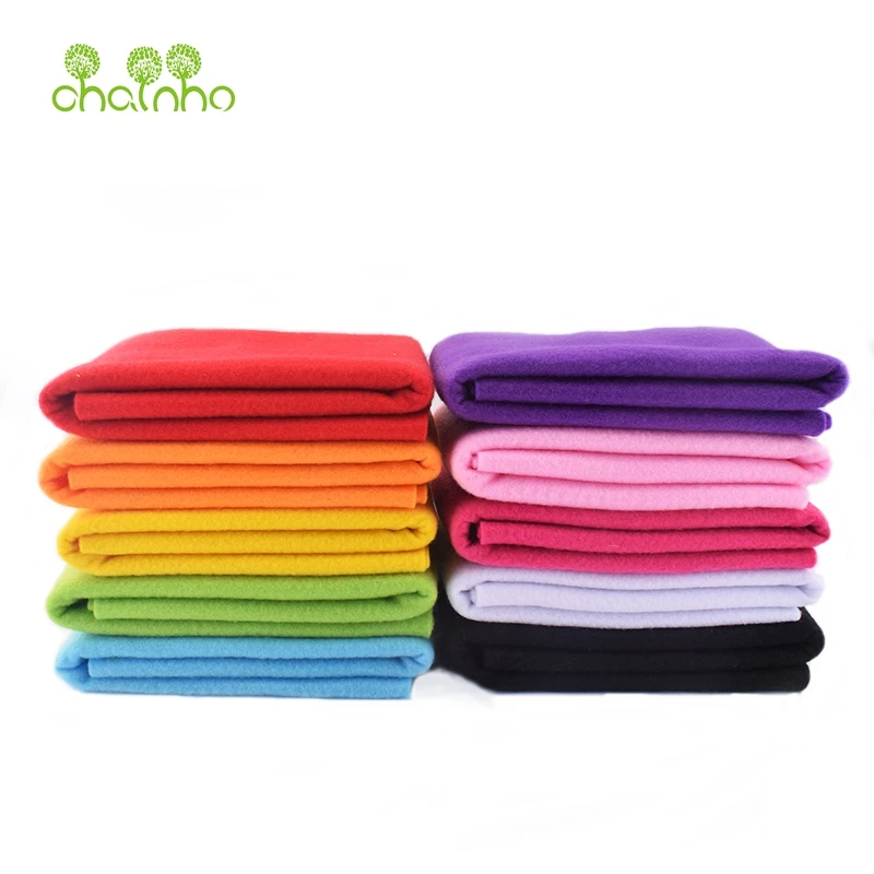 

Non Woven Soft Felt Fabric Bundle,1.5mm Thickness,Polyester Felt for DIY Sewing,Decoration Material of Dolls & Crafts 90x90cm