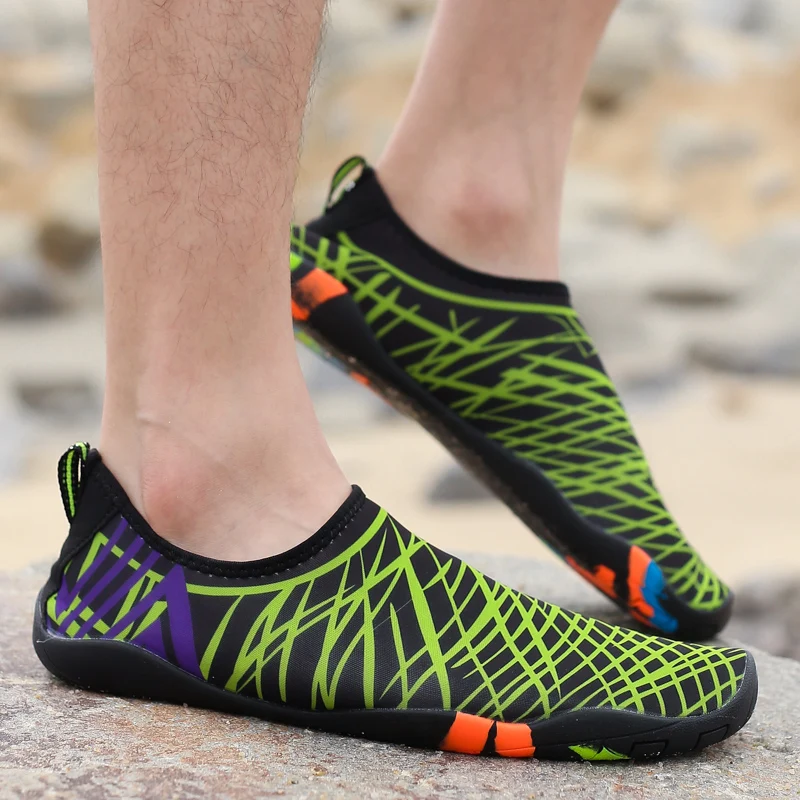 TKN المنبع أحذية للسباحة أحذية ماء المرأة 2019 الصيف الانزلاق على تمتد أحذية قماشية البحر شاطئ أكوا أحذية رياضية 1688