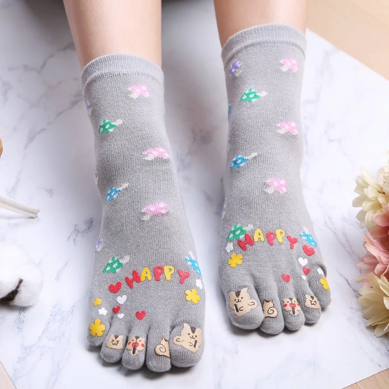 

Mushroom Mid-stock jacquard adult socks breathable cartoon autumn winter Cotton comfortable five-finger separate yoga socks