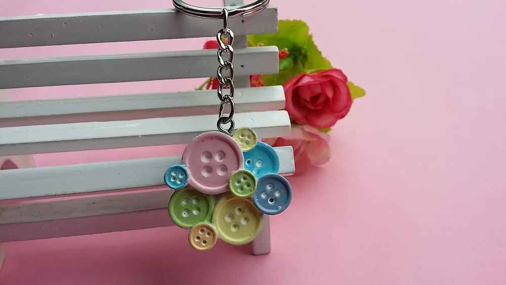 

(30pcs/Lot)FREE SHIPPING+"Cute as a Button"Colorful Buttons Keychain Baby Christening Gift Birthday Party Giveaway and Souvenir