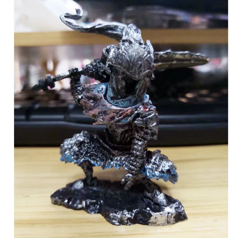 

7cm Dark Souls 3 Artorias The Abysswalker PVC Mini Statue Figure Action Collection Model Toys with Opp Bag