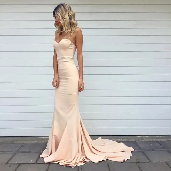 

Elegant Light Champagne Simple Sleeveless Mermaid Wedding Dress Sweep Train Bride Dress