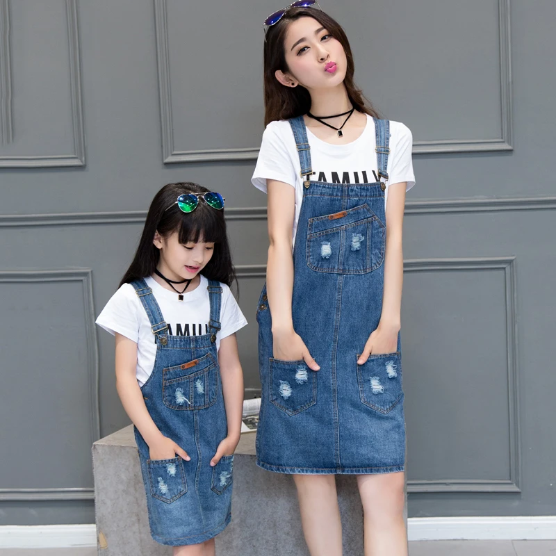 

Family fashion summer 2016 letter short-sleeve summer t-shirt denim braces casual skirt set clothes for mother and daughter