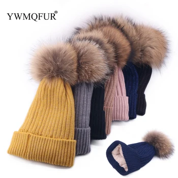 

Winter Women's Knitted Skullies Hat Female Beanie Caps With Raccoon Fur Pompom Thick Warm Lining Gorro Ski Girl Hats 2019 New