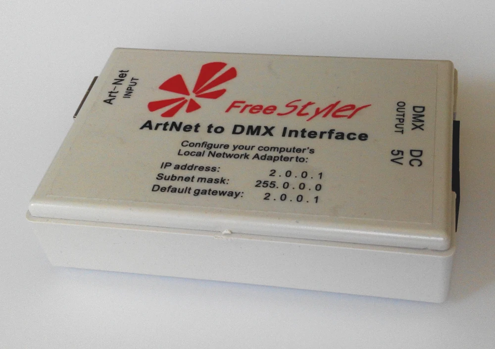 Интерфейс ArtNet в DMX/контроллер/преобразователь не надо устанавливать драйвер.