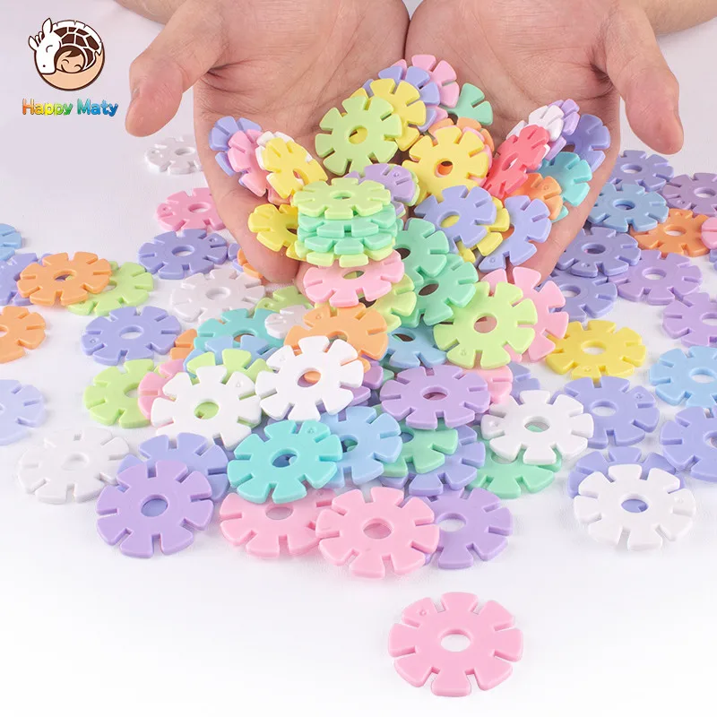 

2018 New Macaron Color Snow Snowflake Building Blocks Toy Bricks DIY Assembling Classic Early Educational Learning Toys for Kids