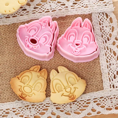 

2pcs/set 3D Chipmunks Mouse Animal Fondant Cake Biscuit Vegetable Dessert Cutter Mold Mould Tools Set