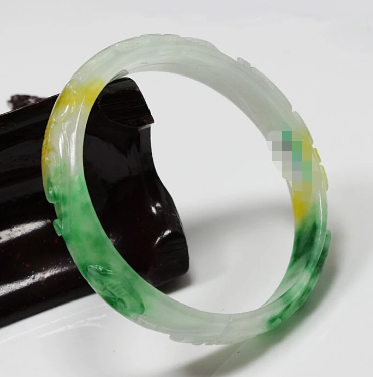 

0170 Beautiful Hand-carved Emerald Green Jadeite Jade Gems Bracelet Bangle