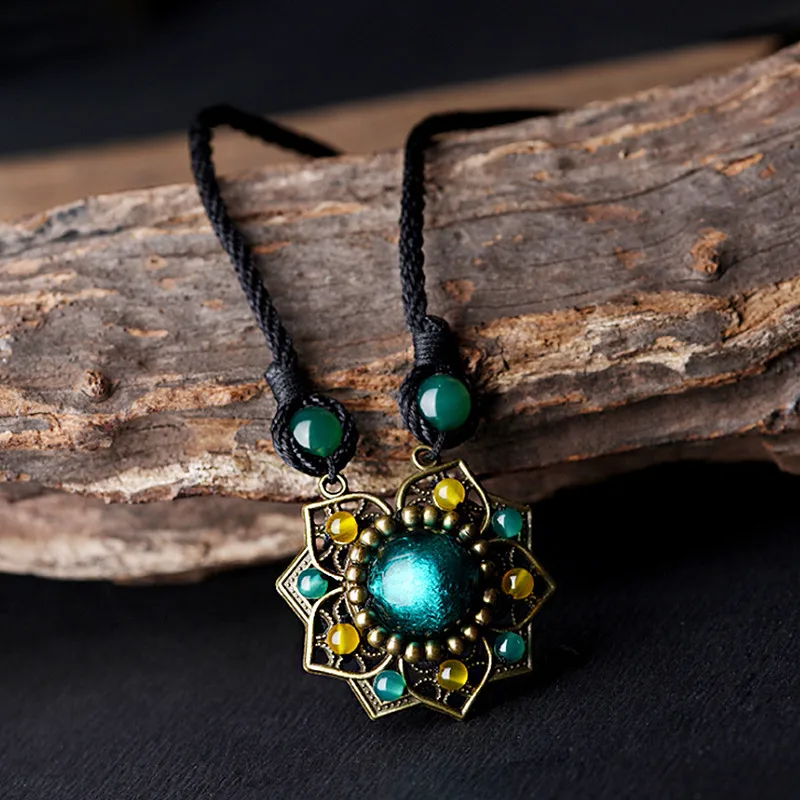 Yanting Vintage Choker Necklace For Women Ethnic Glass Glazed Green Stone Copper Alloy Flower Pendant Necklace Gift 041