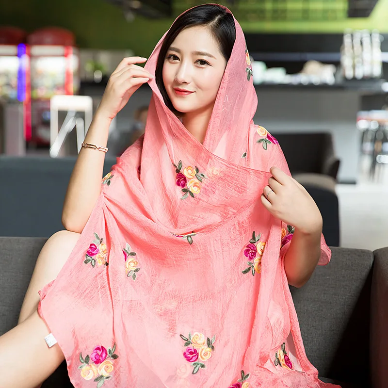 Шарф на весенне-летний сезон ультра тонкий шифоновый шелковый шарф с вышивкой розы Большой мягкий платок шарф женский модный хиджаб шарфы