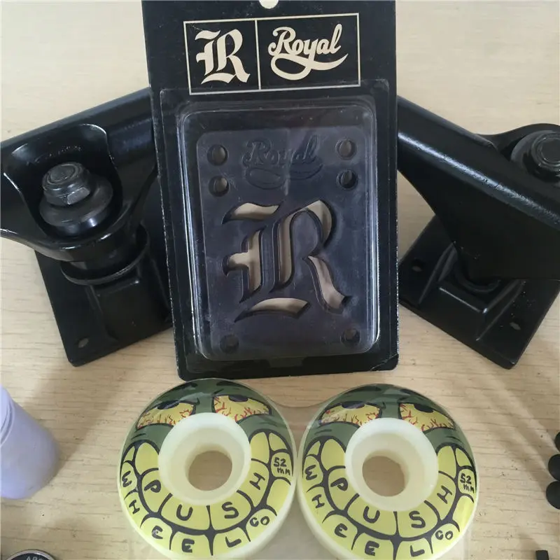 skateboard trucks andbearings andwheels (18)