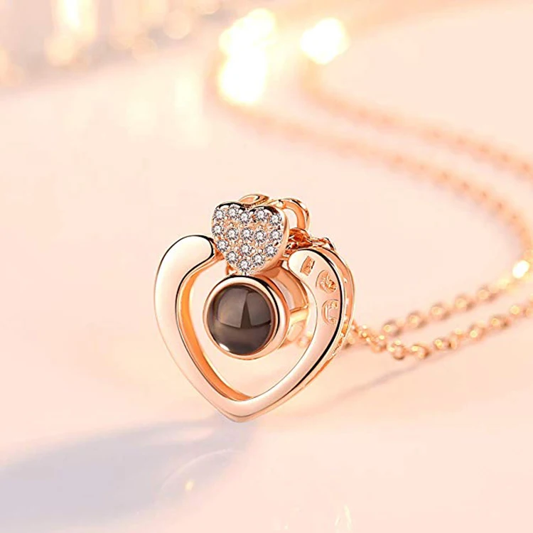 Супер романтическое Ожерелье I Love You, проекция на 100 языках, ожерелье в форме сердца для него, ожерелье с подвеской и памятью