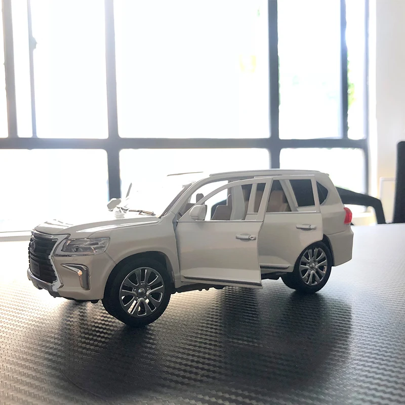 

1/24 LX 570 NX200 Diecast Model Car Alloy Vehicles With Sound Light Collection Car Toy Boy KIDS Gift birthday FREE SHIPPING
