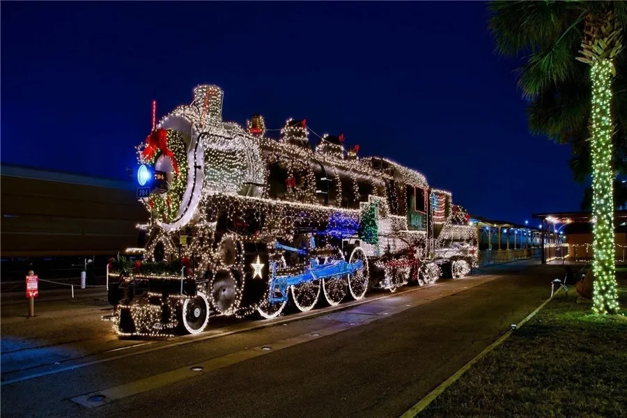 Christmas trains. Новогодний поезд на елку. Новогодний поезд. Christmas trains. Новогодний поезд на елку.