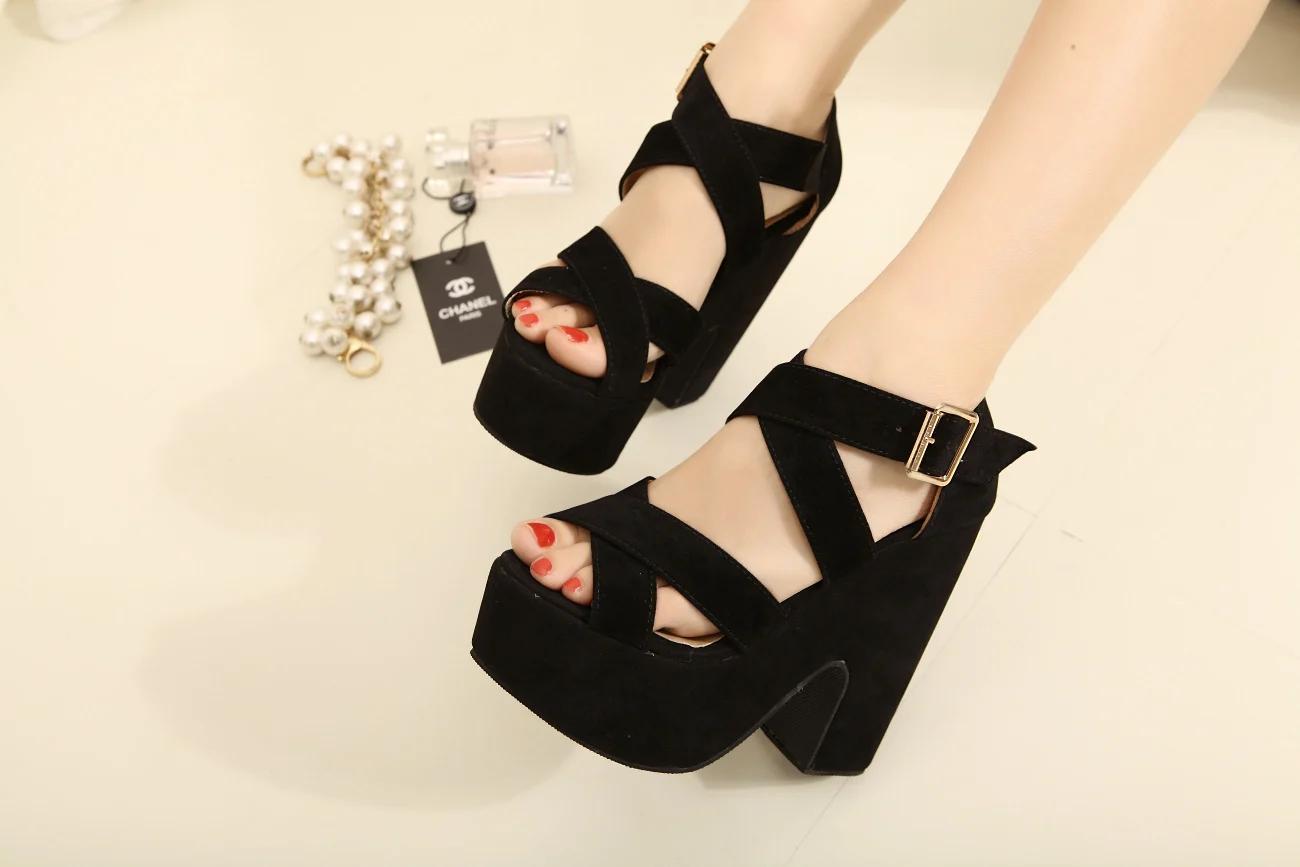thick heel wedges
