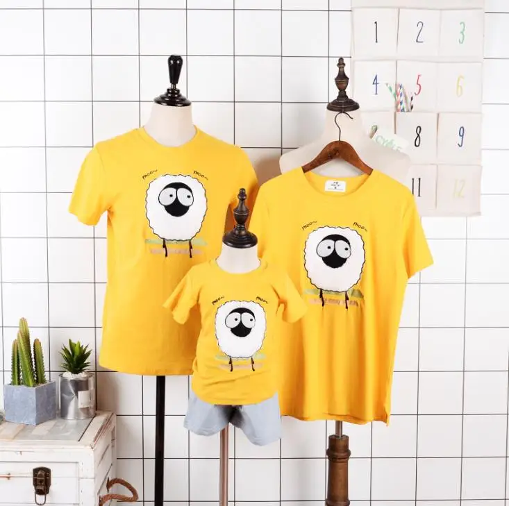

New Arrive Parents and Me Short Sleeve Tees Summer Cartoon Cute 3D Sheep Shirts O-NECK Top Daddy Mom Kids Family Look Clothing