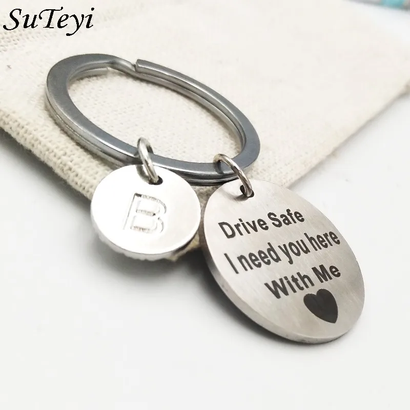 Suteyi Custom Engrave Name Abbreviation Letter Couples Keychain Gift