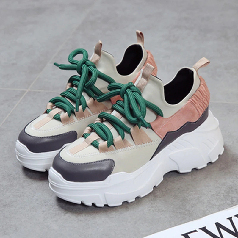 trending women's casual shoes