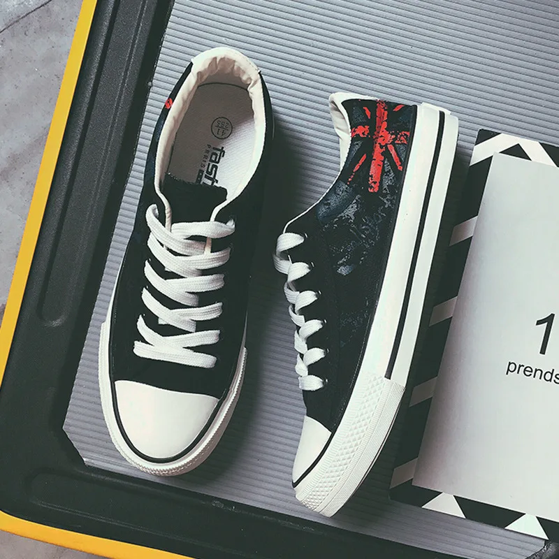 

Spring Autumn 2018 Fashion Canvas Sneakers Breathable Walking for Men's Flats Casual Shoes White Black Mens Sneakers Espadrilles