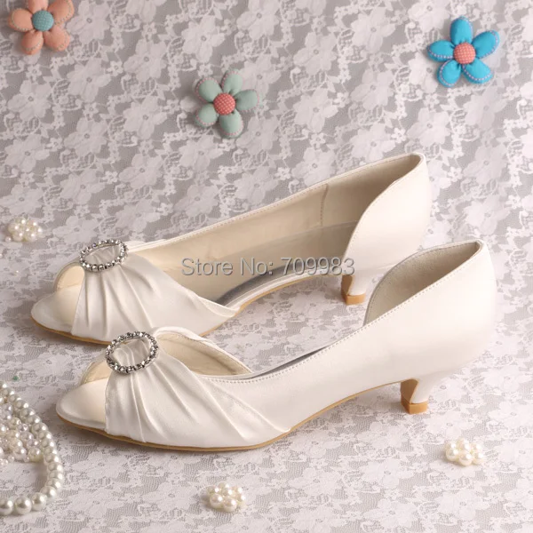 Cream shoes low heel Clearance