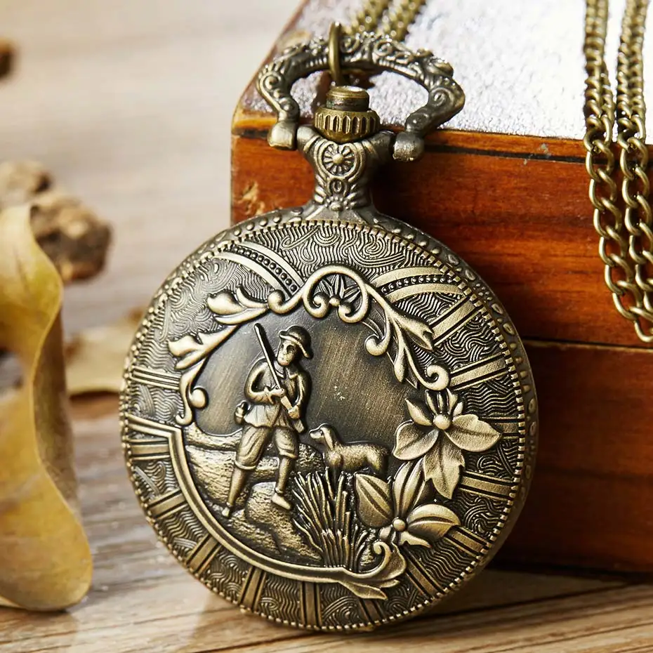 

Vintage Hunter With a Dog Hunting Fullmetal Alchemist Quartz Pocket Watch Men Women Necklace Pendant Chain Steampunk Retro Clock