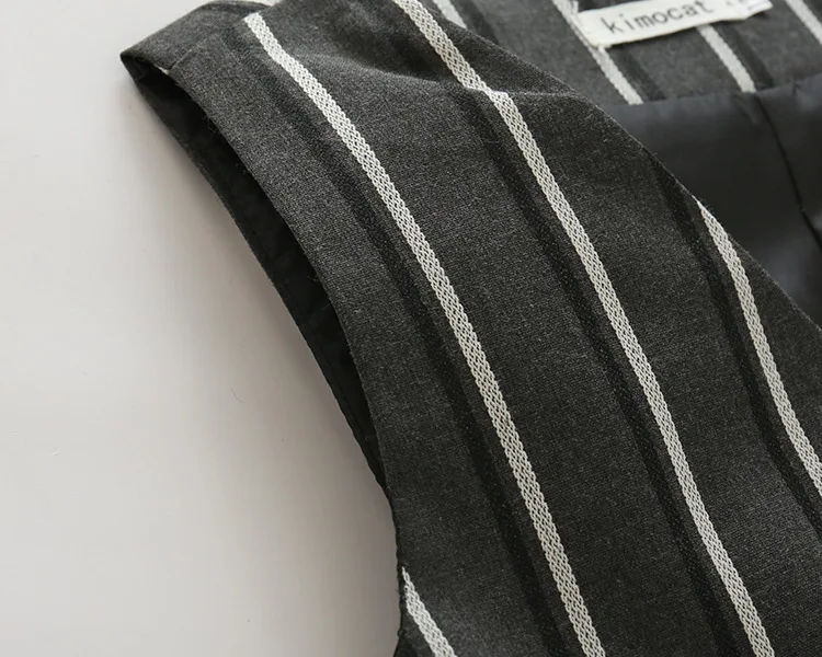 3649307124_2068599042