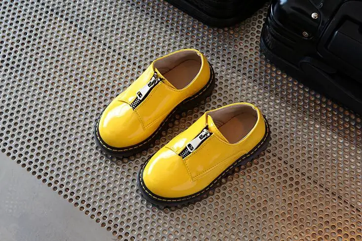 Новая весенняя обувь для мальчиков английская повседневная обувь Корейская версия однотонной обуви в стиле ретро детская Яркая кожаная обувь с мягкой подошвой - Цвет: Цвет: желтый