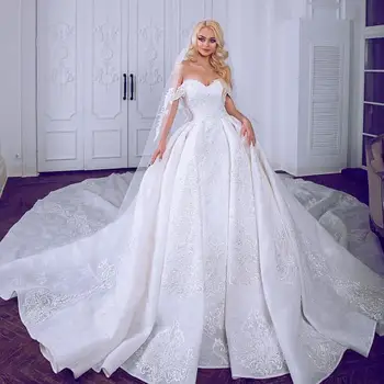 

Luxury Ball Gown Lace Wedding Gowns Sweetheart Off The Shoulder Plus Size Bridal Gowns Cathedral Train Women Maxi Dresses