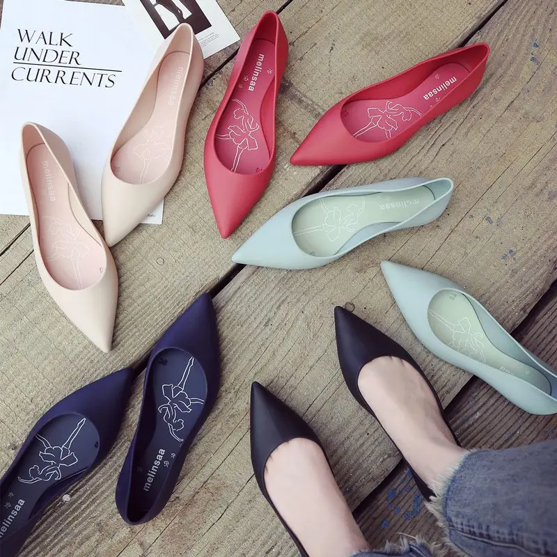 

2019 summer waterproof pointed rain boots female flat with jelly shoes flat rubber casual work beach shoes