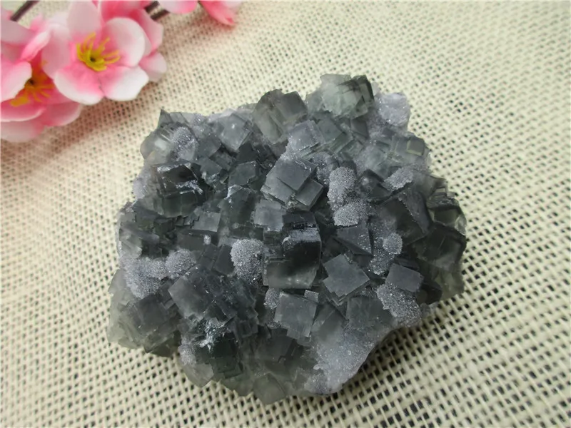 

Very Beautiful !NATURAL Crystal Cluster With GREEN Cubic FLUORITE Quartz Crystal Mineral Specimen For Collection