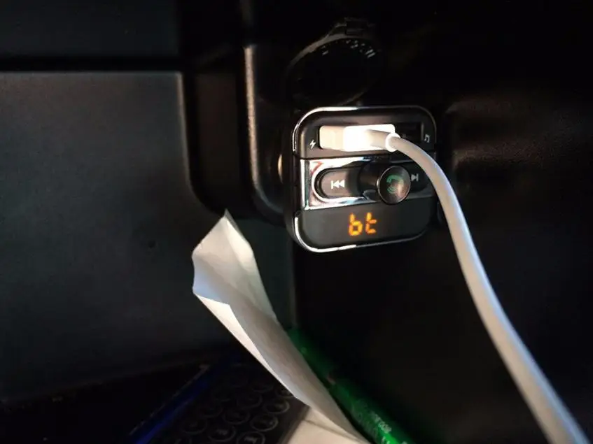 Автомобиль-Стайлинг автомобильные аксессуары громкой связи Bluetooth Автомобильный fm-трансмиттер Dual USB Зарядное устройство аудио MP3 плеер для всех Универсальный автомобили