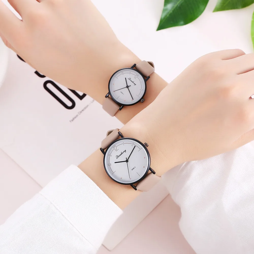 

2PCS Couples Fashion Leather Band Analog Quartz Round Wrist Watch Watches Irregular couple quartz watch