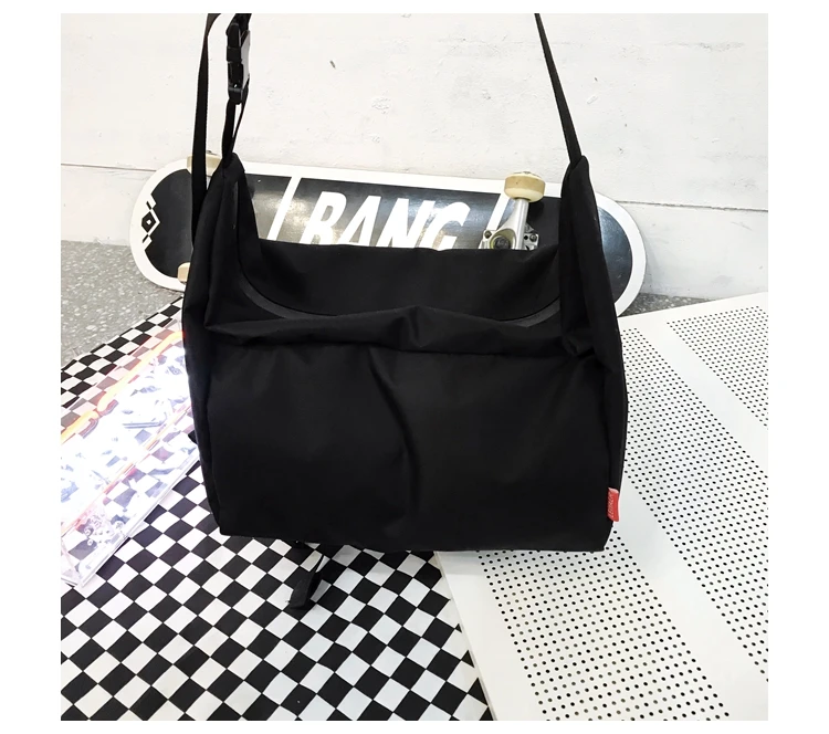 Nylon Waterproof Messenger Bag Men Famous Brand Wild College Student Bag INS HOT Trend Female Casual Shoulder Bag
