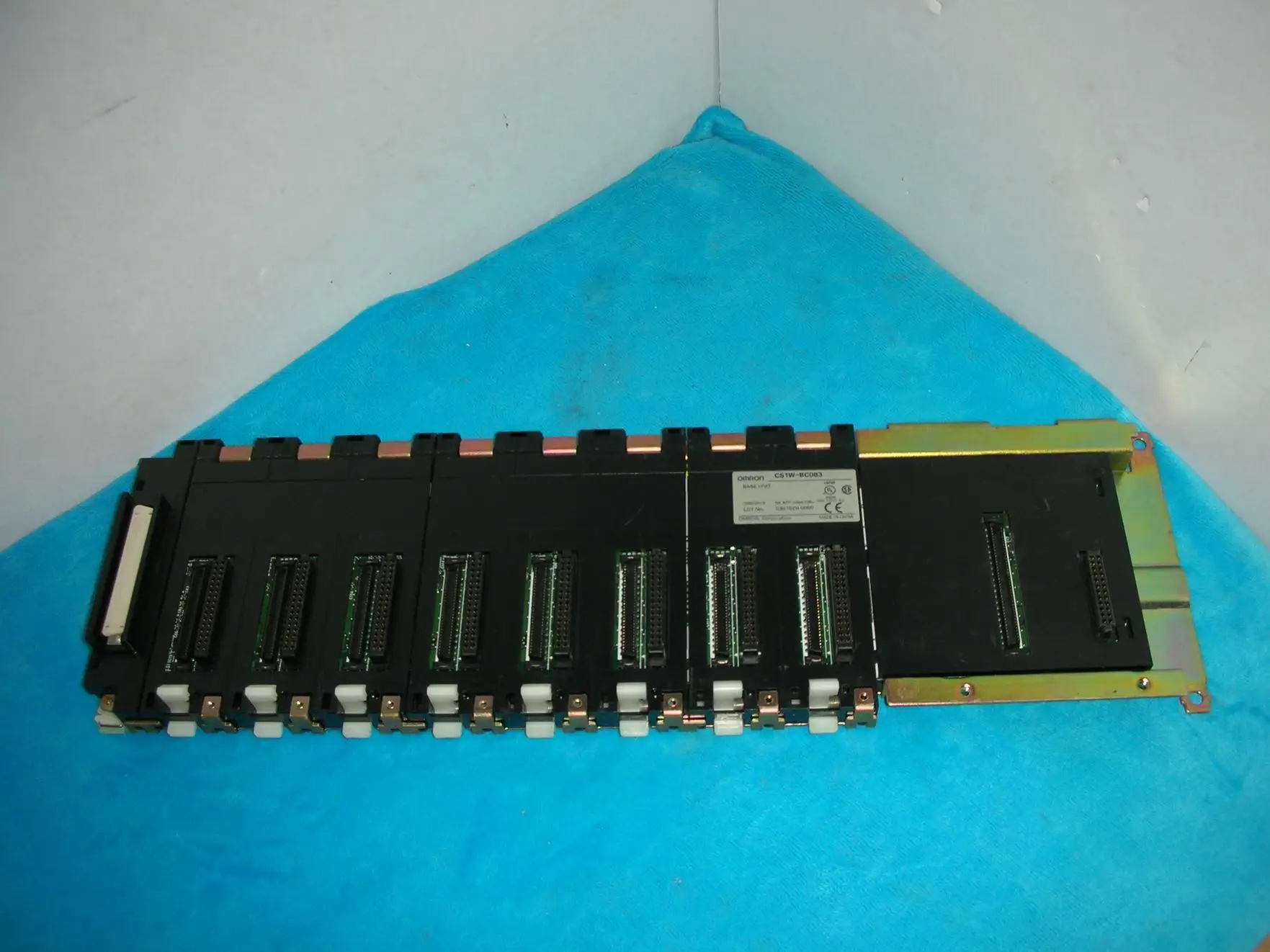 1PCS NEW Omron PLC backplane C200H-BC101-V2 NEW in Good condition