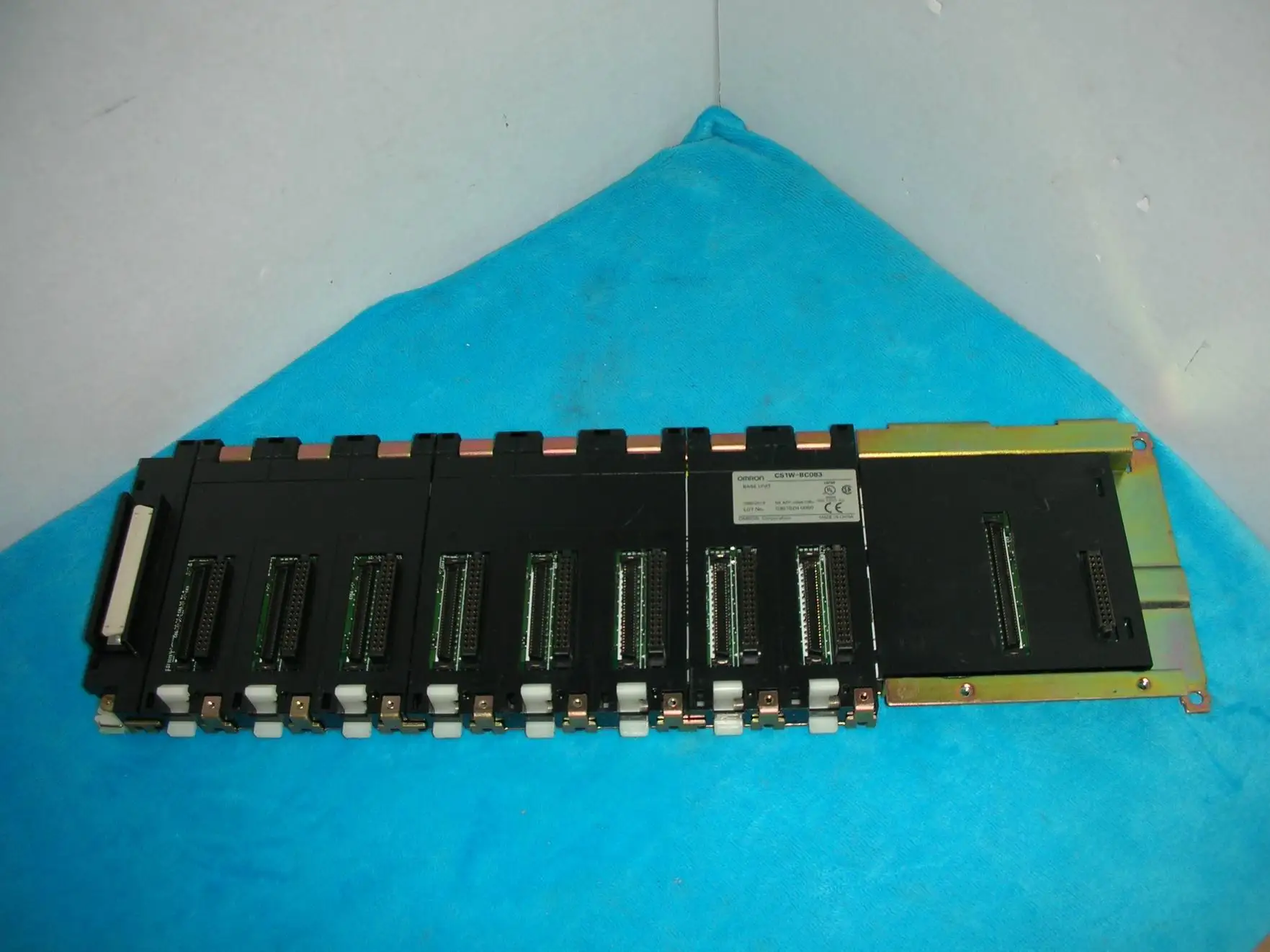 Best Price 1PC USED OMRON OMRON PLC 8 slot CS1W-BC083 floor CPU